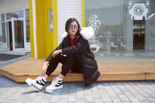 羽绒服用哪种洗护方法,羽绒服刮破了一条缝怎么补