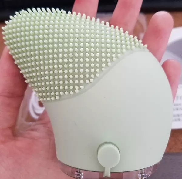 求求你别再这样洗脸啦!