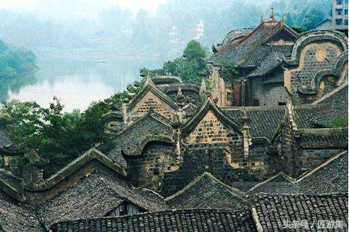 只羡仙市不羡仙，去这座千年古镇品古酒享盐帮美食