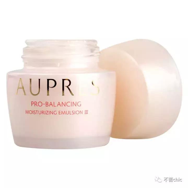 冬季皮肤干燥瘙痒起红疙瘩,冬季皮肤干燥瘙痒用什么药