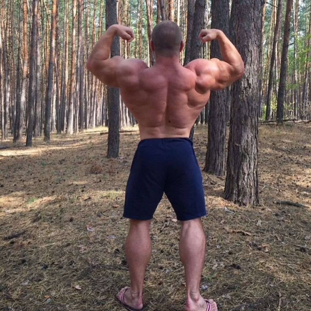 肩膀太窄怎么练宽,肩膀太窄有办法吗