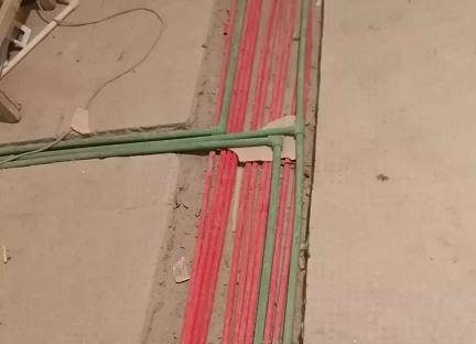 如果电工师傅接完线头给做这一步，不仅不用验收，还要多加工钱