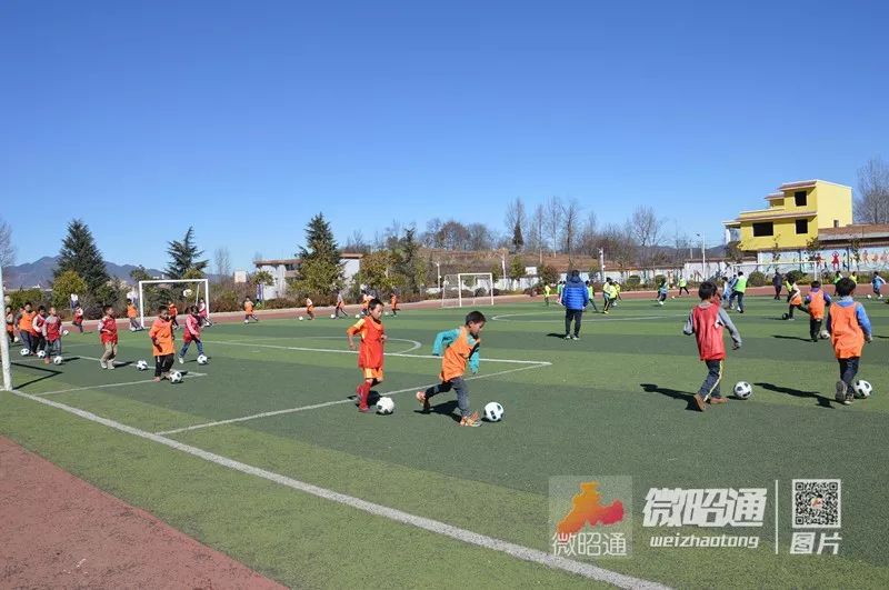 双河小学全市冠军,昭通市苏家院中学足球队