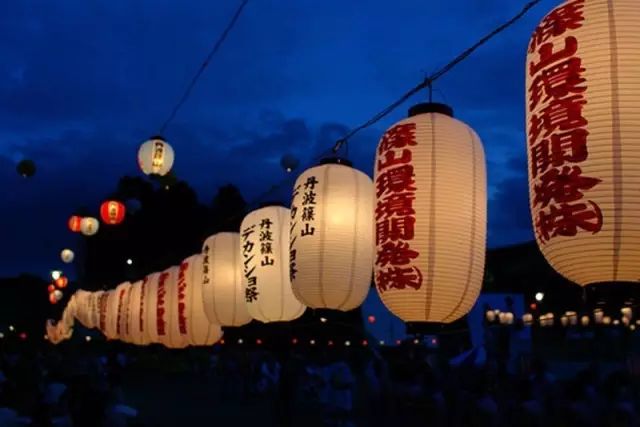 恋与制作人伴你身边,恋与制作人在你身边选谁比较好