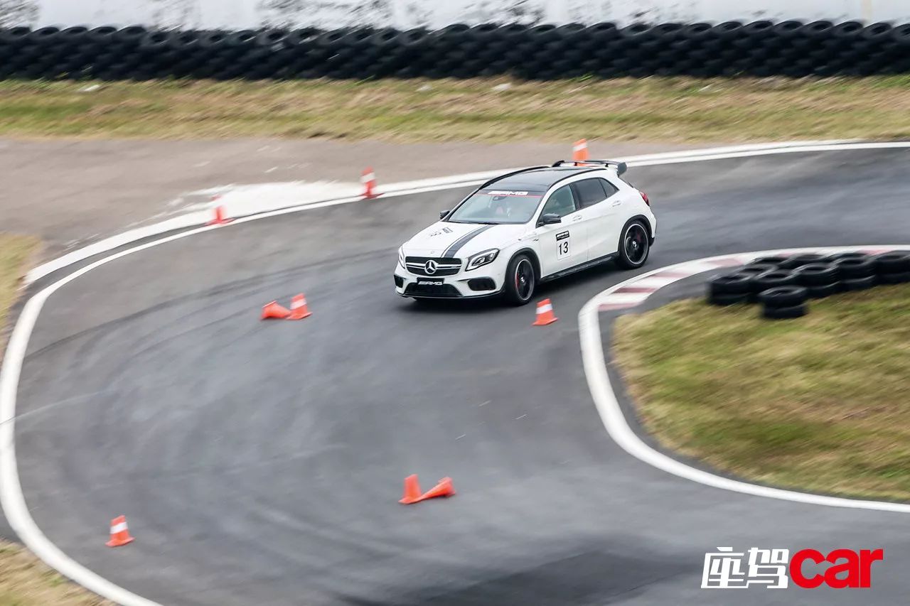 老师留堂学生犯法吗,老师宣布留堂的那一刻