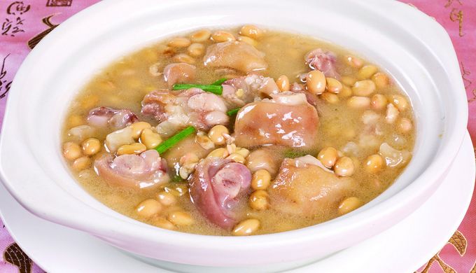 猪蹄炖黄豆怎么吃下奶效果好,猪蹄炖黄豆怎么做下奶