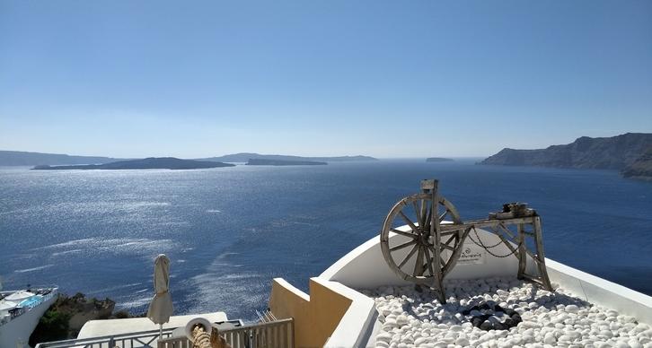 在希腊抱走一只猫,再让老爷爷带我去飙车