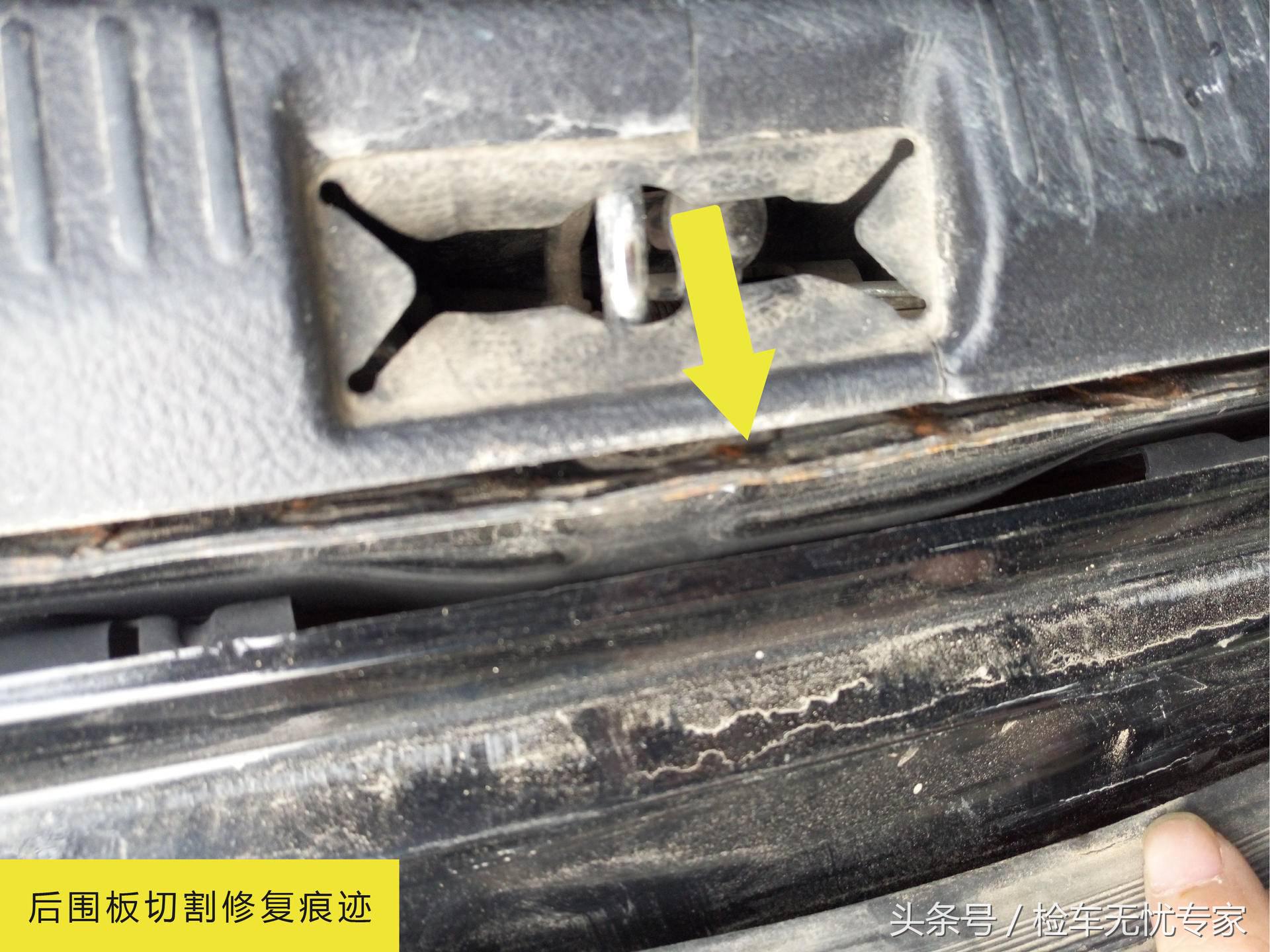 8万买辆10年的丰田锐志，捡漏还是入坑？打开车门朋友愣了