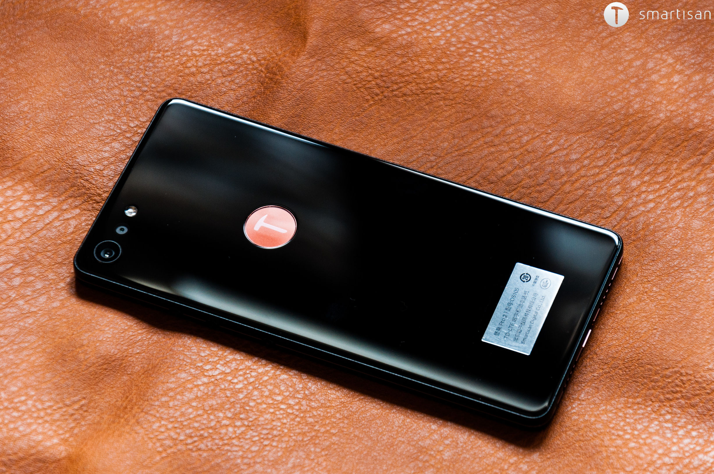 坚果pro2特别版,锤子坚果pro2