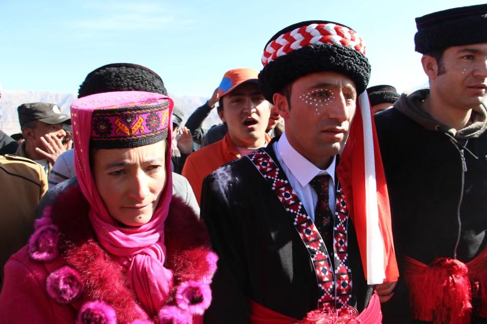 探秘帕米尔高原塔吉克族,帕米尔高原上的塔吉克族族人