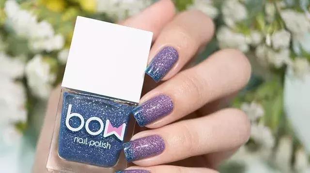 红色挑心系列美甲,明星同款纯色美甲推荐