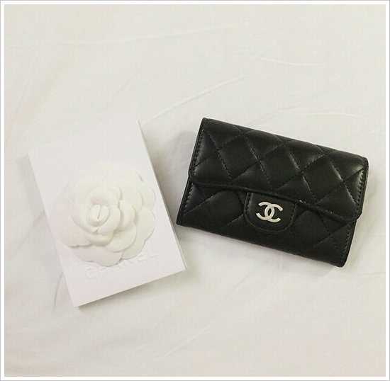 富家千金到自家商场消费,富家千金到商场买东西