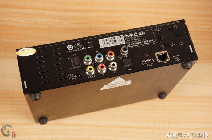 不知不觉七年过去了,这款高清盒子好像并不落伍,只是很少用了