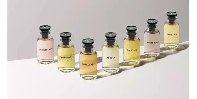 买三个lv包送什么,买lv三合一