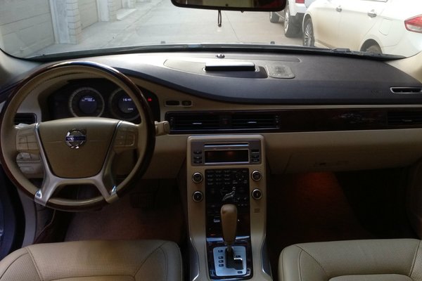 沃尔沃s80l2.5t安全测试,2016年沃尔沃s80l最高配置