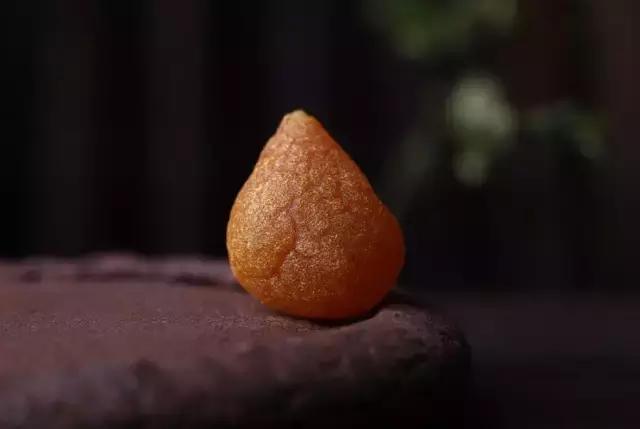 俄料乌料的价格,俄料与乌料颜色对比