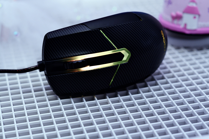 厉害了，鼠标也上“*火军**箱”，I-ROCKS锆Zr-60电竞鼠标开箱体验