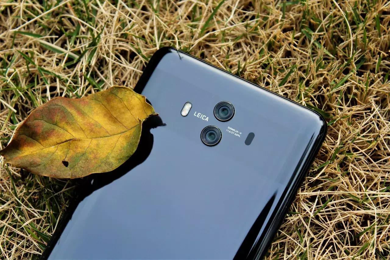 小白测评华为mate10续航排名,华为mate10和三星s9测评