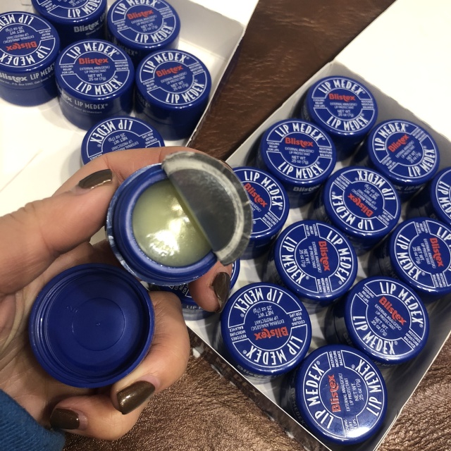 唇膏保湿滋润补水正品儿童四只装,迪奥烈焰蓝金mini唇膏四支装