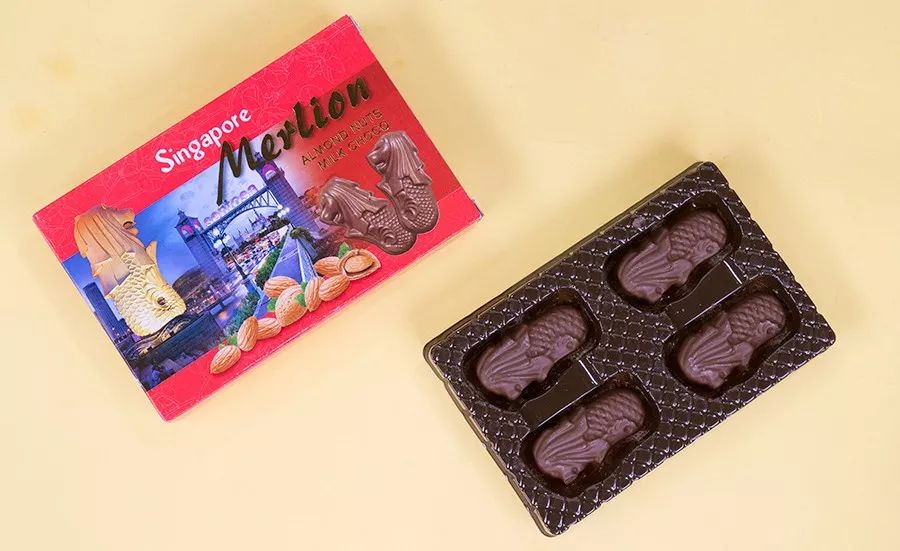 东南亚最好吃的虾片牌子,新加坡餐厅里的虾片