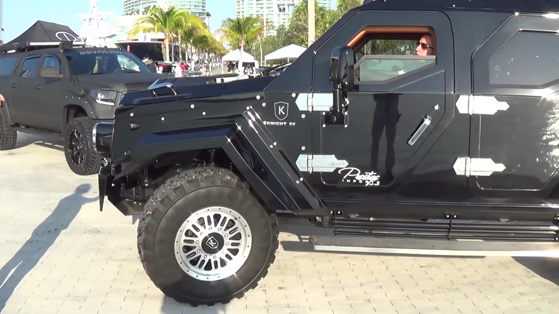 悍马h2最大的车,超大型悍马h2