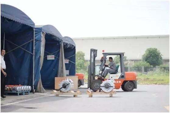 叉车司机做生意,做叉车出租怎么接单