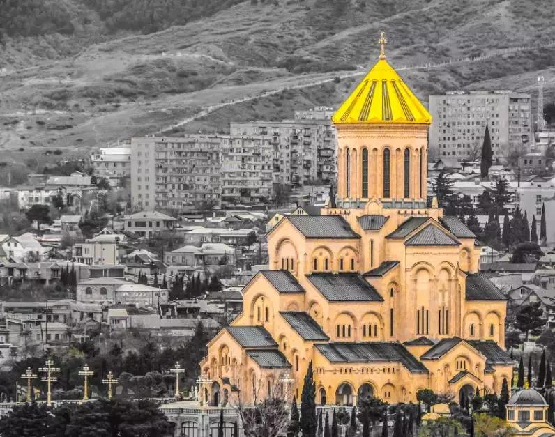 这个极具欧式风情的亚洲国家，景点几乎免费开放，电子签超方便！