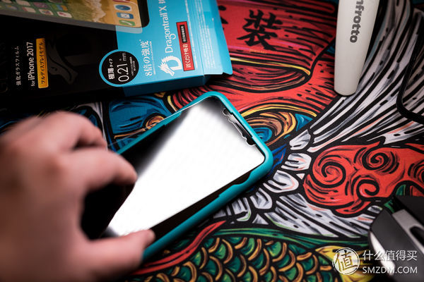 手机贴膜气泡挤不掉怎么办,手机贴膜白边填充液怎么用