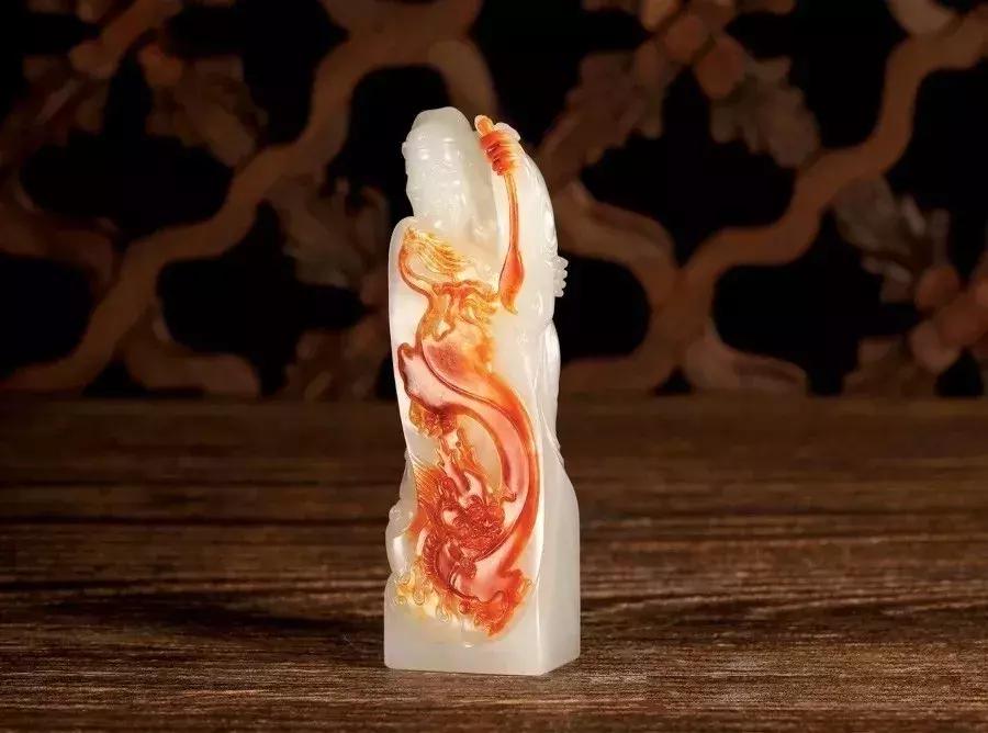 和田玉暴涨,和田玉为什么被称为疯狂的石头