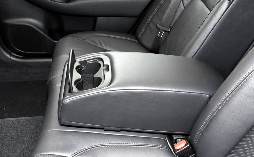 丰田皇冠和凯美瑞价格,丰田皇冠对比凯美瑞