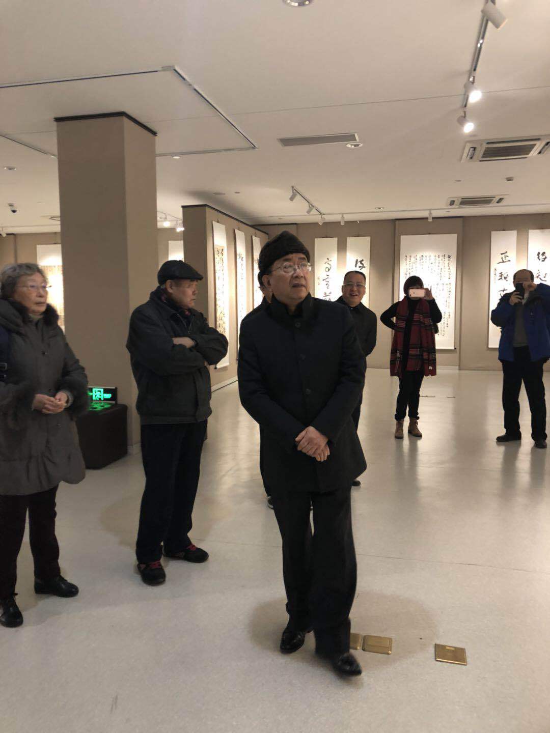 韩煜书法展在中国,韩煜和他的书法创作团队