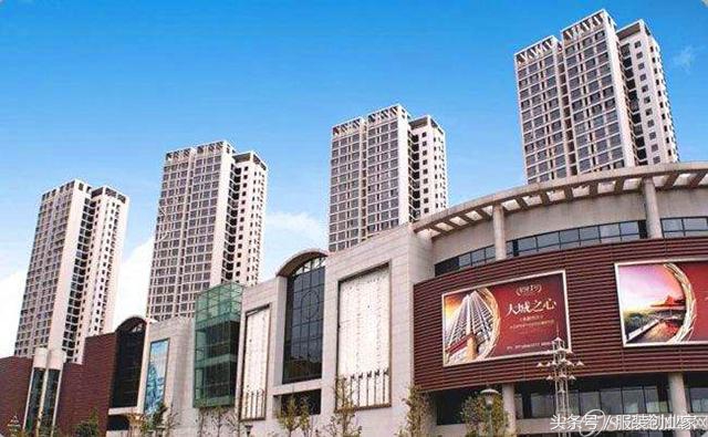 现在开实体零售服装店赚钱嘛,教你如何开一家年赚10万的服装店