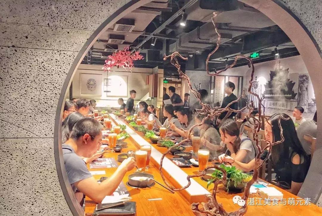 呷哺探店荟聚,呷哺呷哺火锅探店