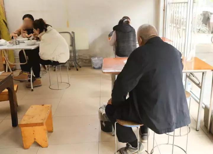 杆子馄饨,杆子馄饨红庙店