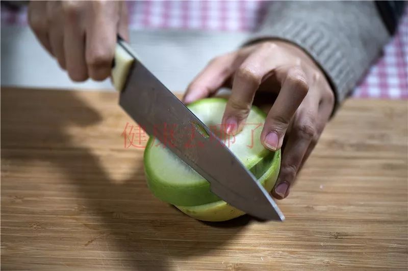 孩子有大热、咳嗽、有痰、扁桃体肿大，这个食疗方超级好！