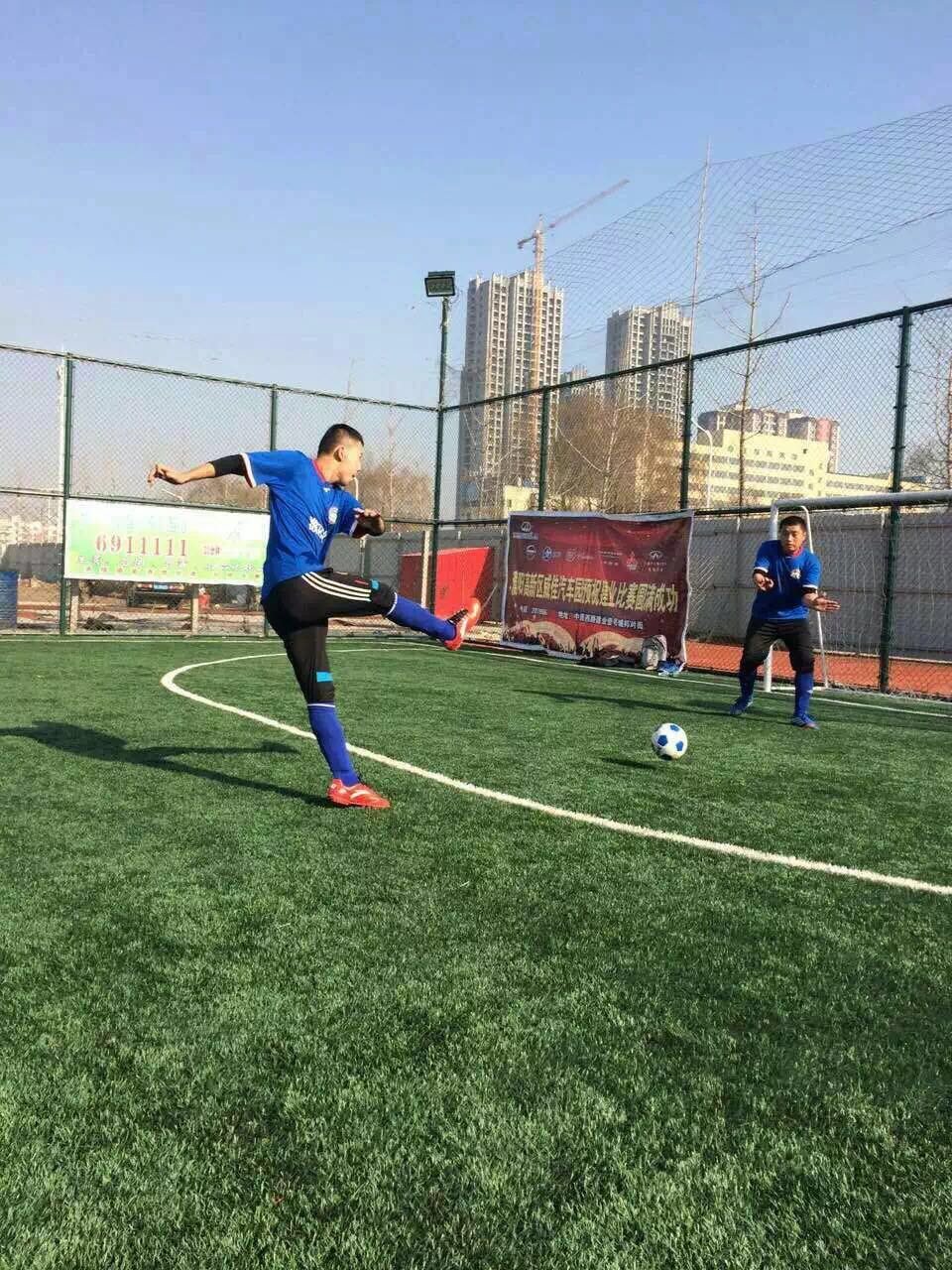 业余足球如何更好的过人,业余足球怎么提升足球意识