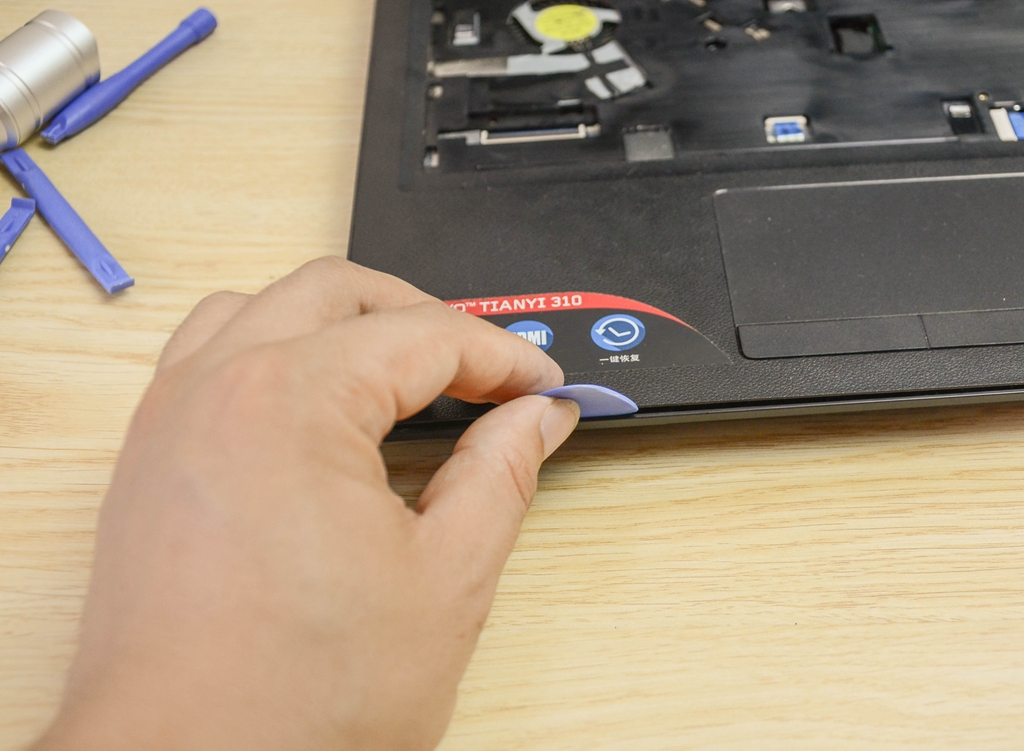 自己动手给笔记本升级固态硬盘,分享经验笔记本升级ssd的三大方案