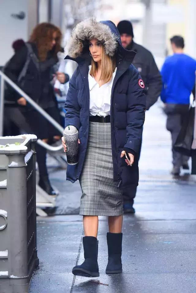 周冬雨雪地靴怎么搭配裤子,谁说雪地靴不好搭配