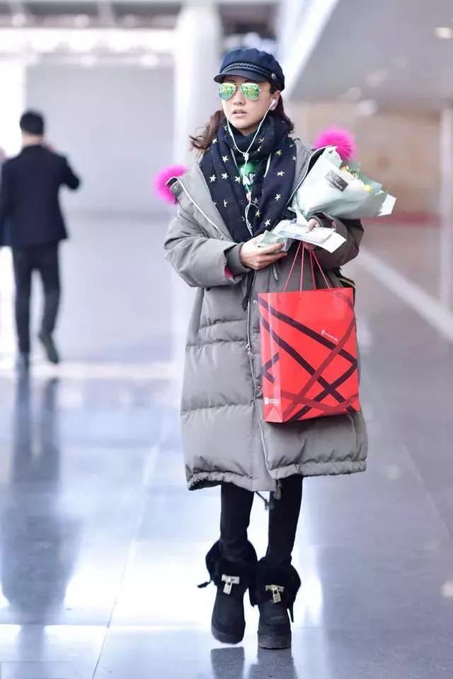 周冬雨雪地靴怎么搭配裤子,谁说雪地靴不好搭配