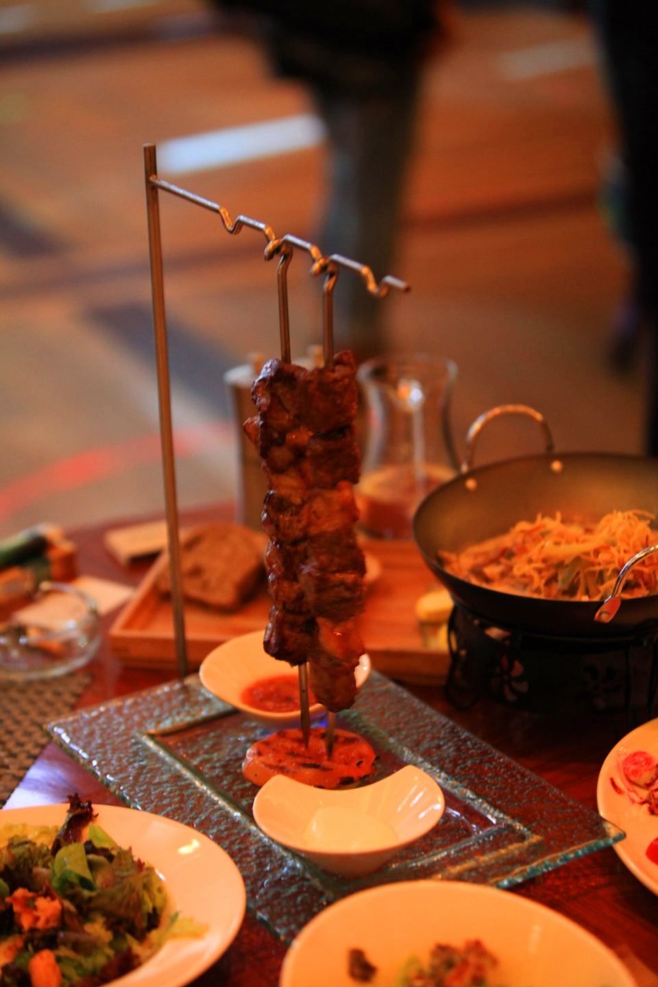 为了看一场正宗俄罗斯热舞表演，我们千里迢迢地来到了满洲里