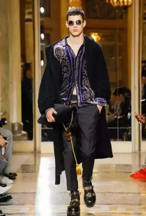 米兰时装周惊艳作品,米兰时装周高燃片段