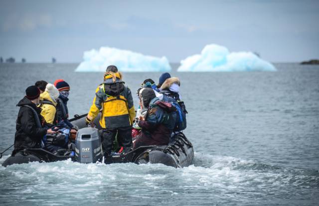 通往南极地下的水道,地球之极破冰船南极之旅