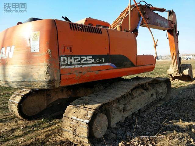 2019年二手卡特挖掘机,二手小松360挖掘机多少钱一台啊