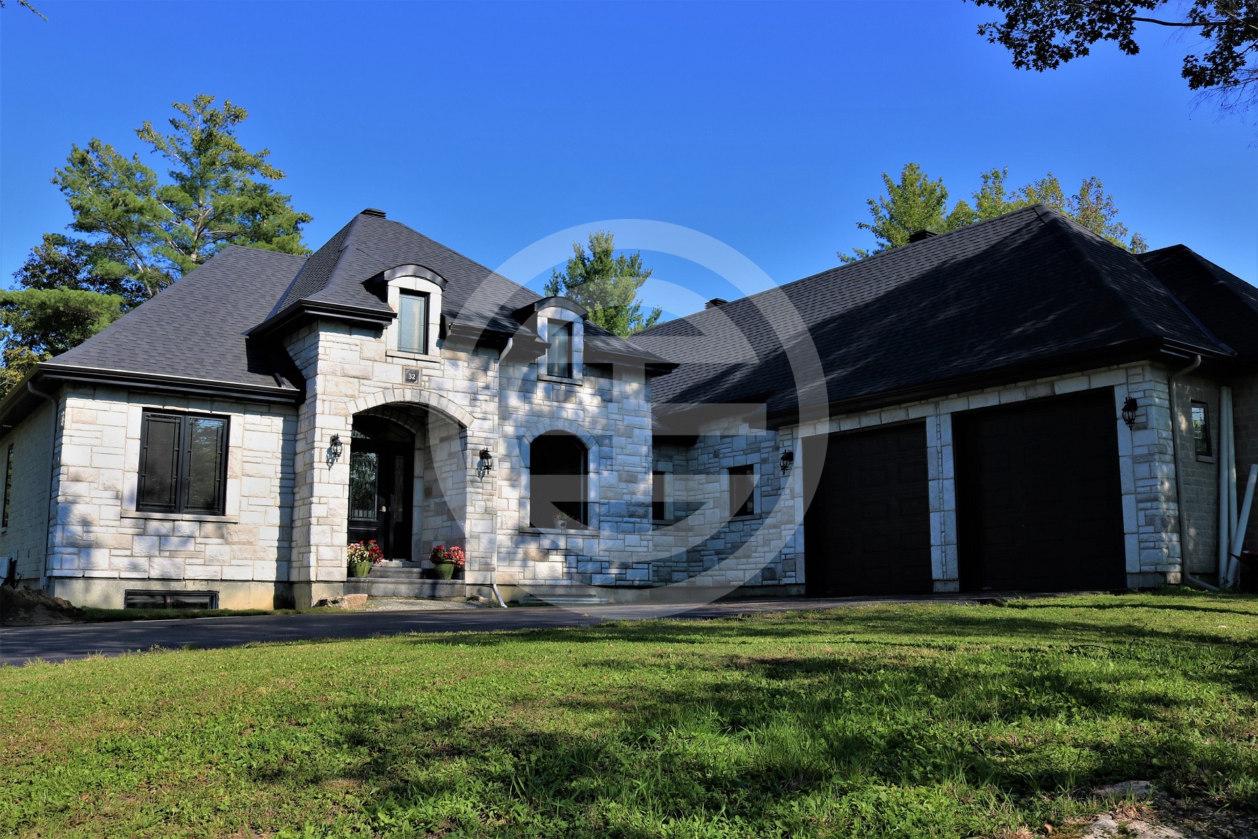 渥太华80-100万独立屋现在房价,渥太华豪宅出售