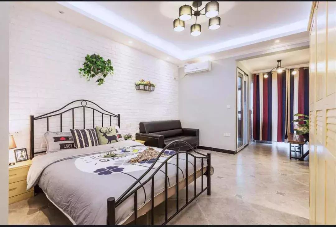 重庆旅游推荐四天三夜解放碑,重庆旅游攻略必去景点重庆解放碑