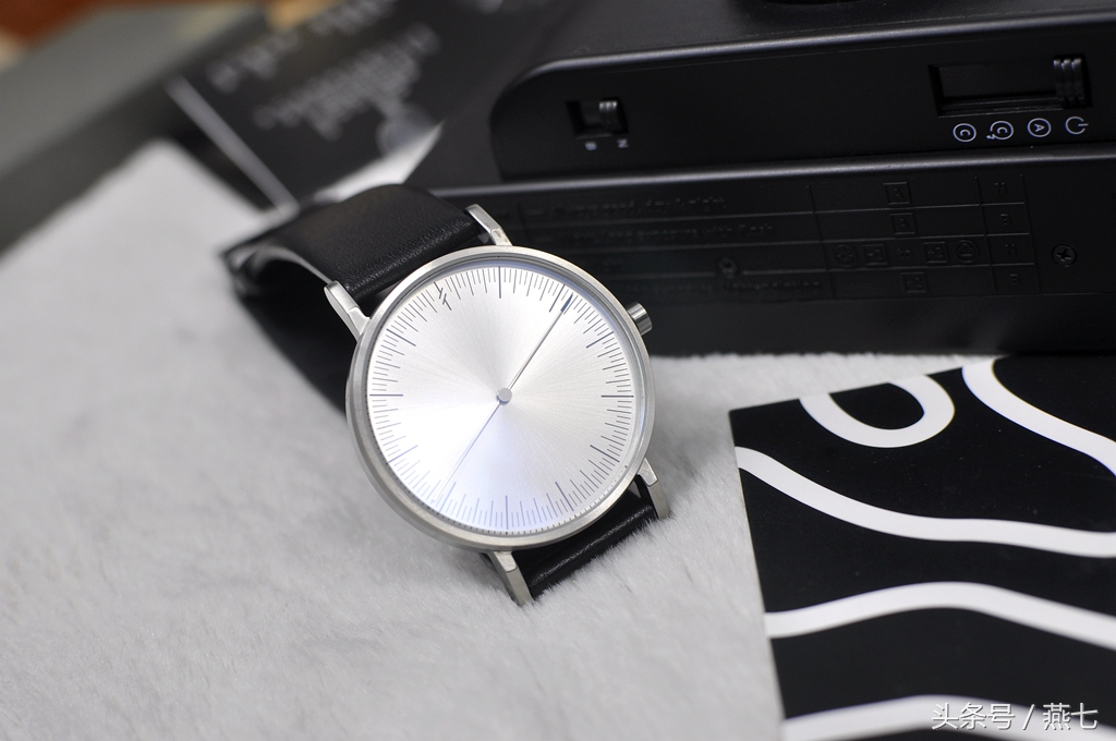 特别好用的手表非智能,一款没有指针的机械手表