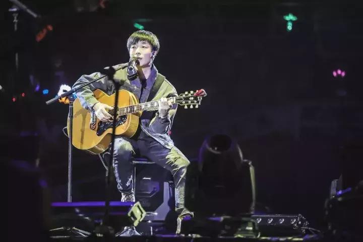 赵雷你莫走完整版dj,赵雷所有的繁华与我无关