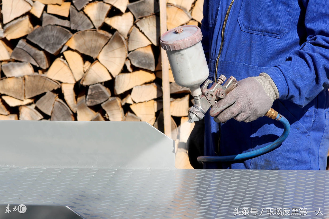 在喷漆厂干了3年身体有什么伤害,喷漆工属于有毒害的工作吗