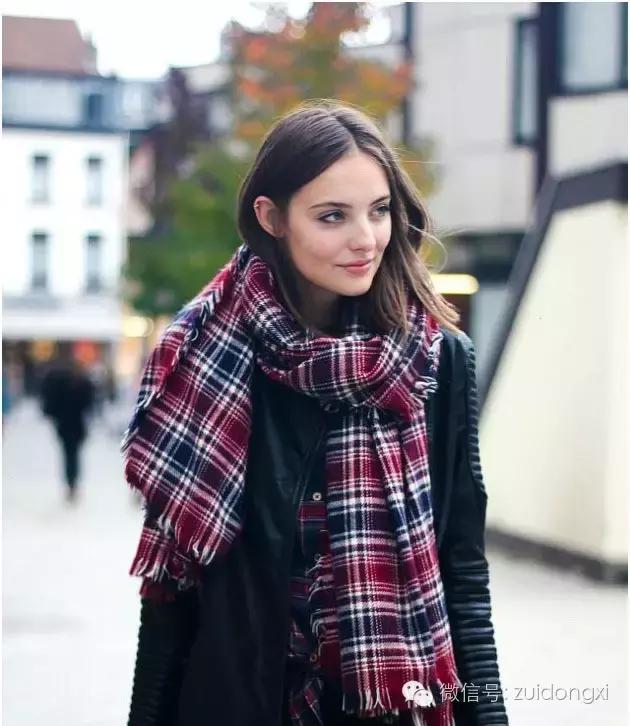 穿那么多件衣服，不如戴一条围巾