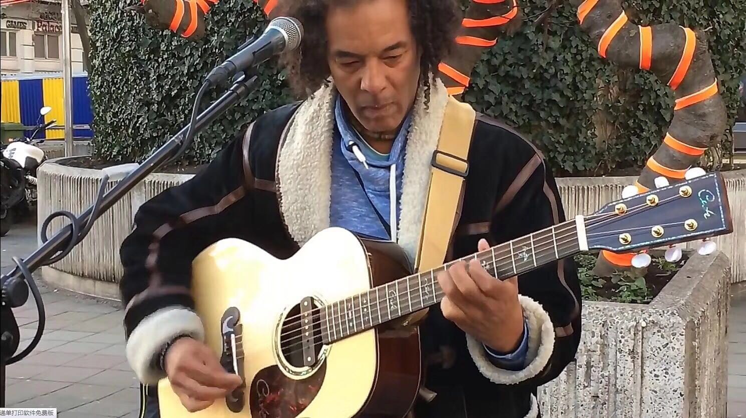 怎么保养吉他才会不开裂,吉他冬天弹得少怎么保养